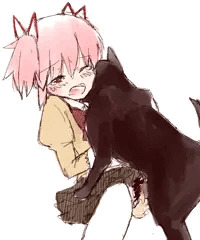 犬と遊ぶまどか