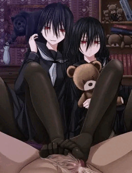 黒脚姉妹を前に為す術もなく