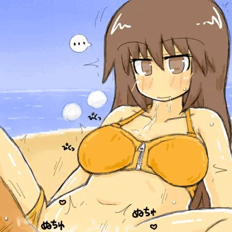人気のない砂浜で