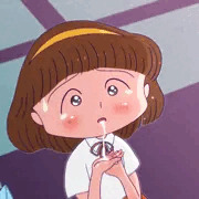 苦そうな表情の女の子