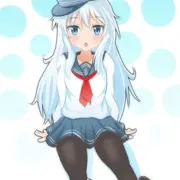 どんどん服を脱いでいく響