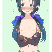 ちっちゃいおっぱいで上半身だけ裸の涼風さん