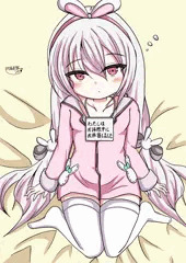 寝てるラフィーにいたずら