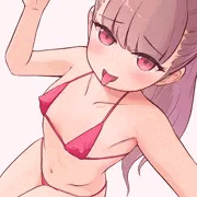 手で輪っかを作るマイクロビキニ少女