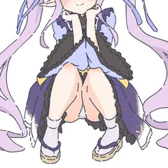 「…何してるんですか、へんたいふしんしゃさん」