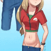ジーンズをずり下げるセレナ
