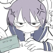 セーラー服とティッシュ箱