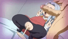 エリちゃんの目隠しダブルピース
