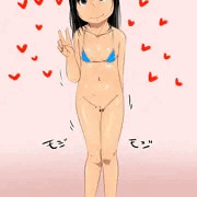 下半身だけ丸出し