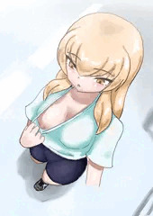 「このシャツ結構伸びるんですよー」