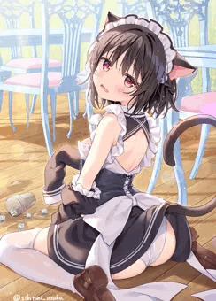 「お水こぼしちゃった…」