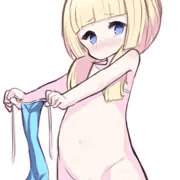 紐ビキニとララ