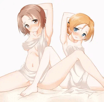 悪い先輩に騙されてヌードデッサンのバイトをする澤ペコ