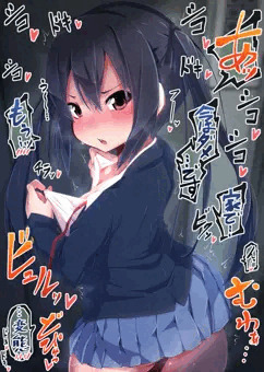 音楽活動の支援を受けている身なので叔父さんの趣味には逆らえず、人が乗ってるエレベーターでも言いなりになるしかないけど案外満更でもない中野梓ちゃん