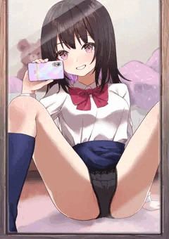 エッチな自撮りをするJKちゃん